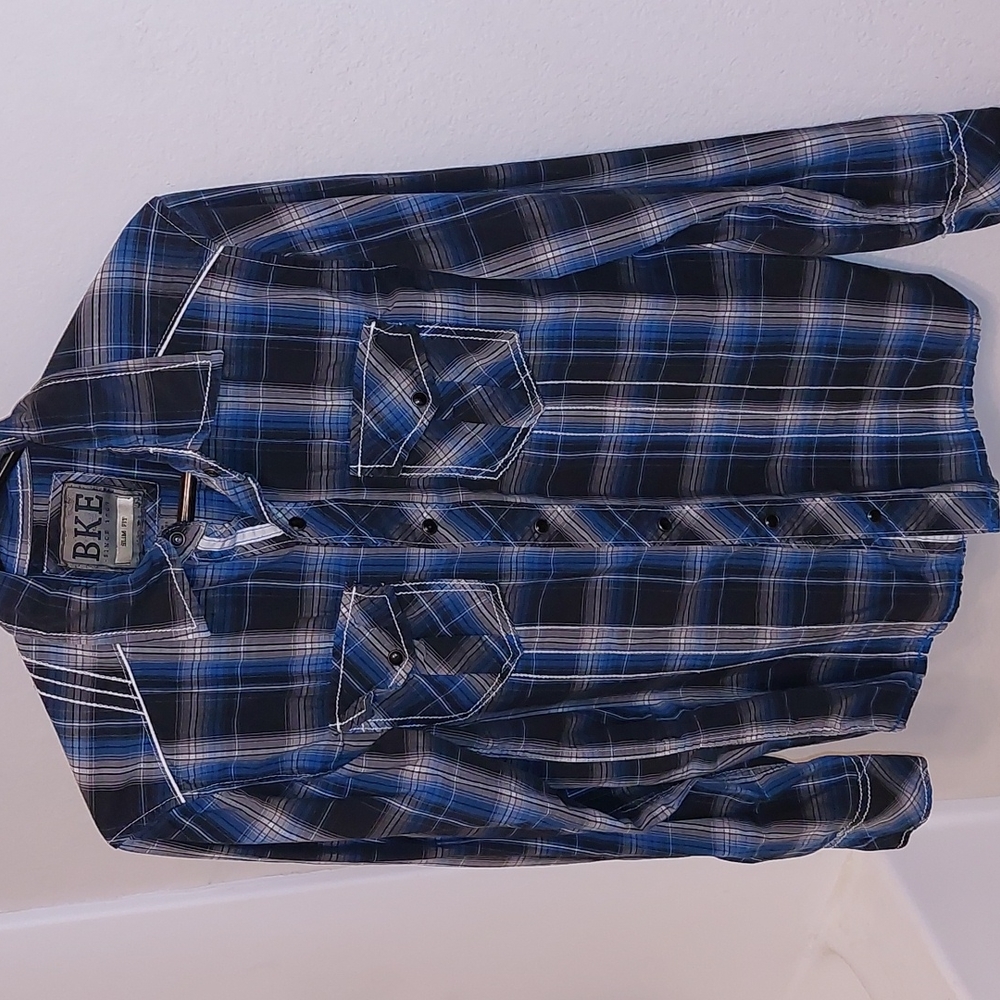 Mens button up plaid, sz S, brand BKE